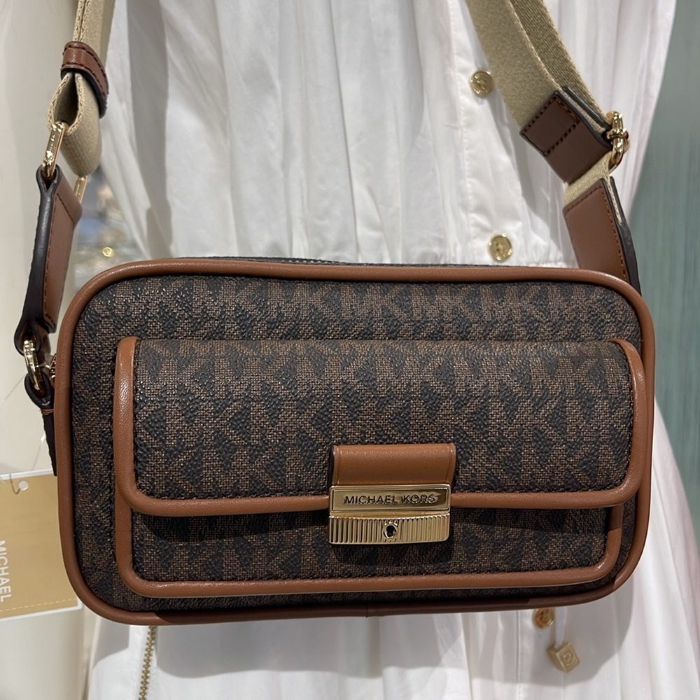 Michael Kors Bradshaw Extra-Small Metallic Signature Logo Camera Crossbody Bag - Picture 7 of 16